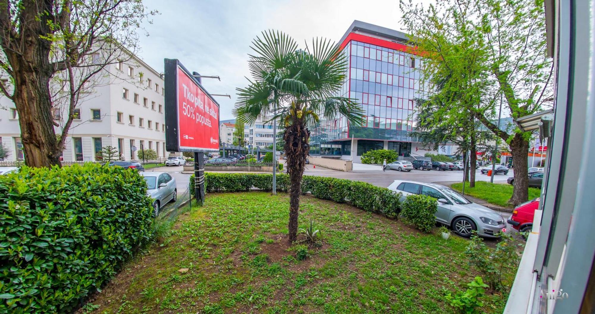 Denirom Apartment
